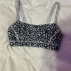 Lululemon womens sports bra. Gently used. Size 4